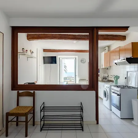 Altido Great Flat With Balcony & Sea View Near Beach