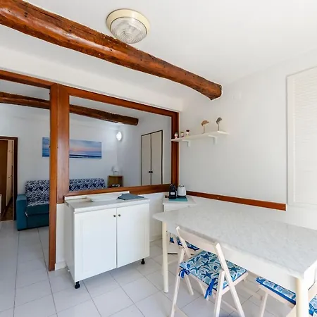 Altido Great Flat With Balcony & Sea View Near Beach * سيستري ليفانتي