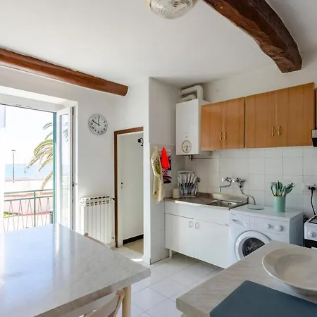 Altido Great Flat With Balcony & Sea View Near Beach *